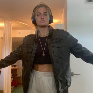 Levi Strauss & Co. Leather jacket with fluffy inside size medium men worn twice